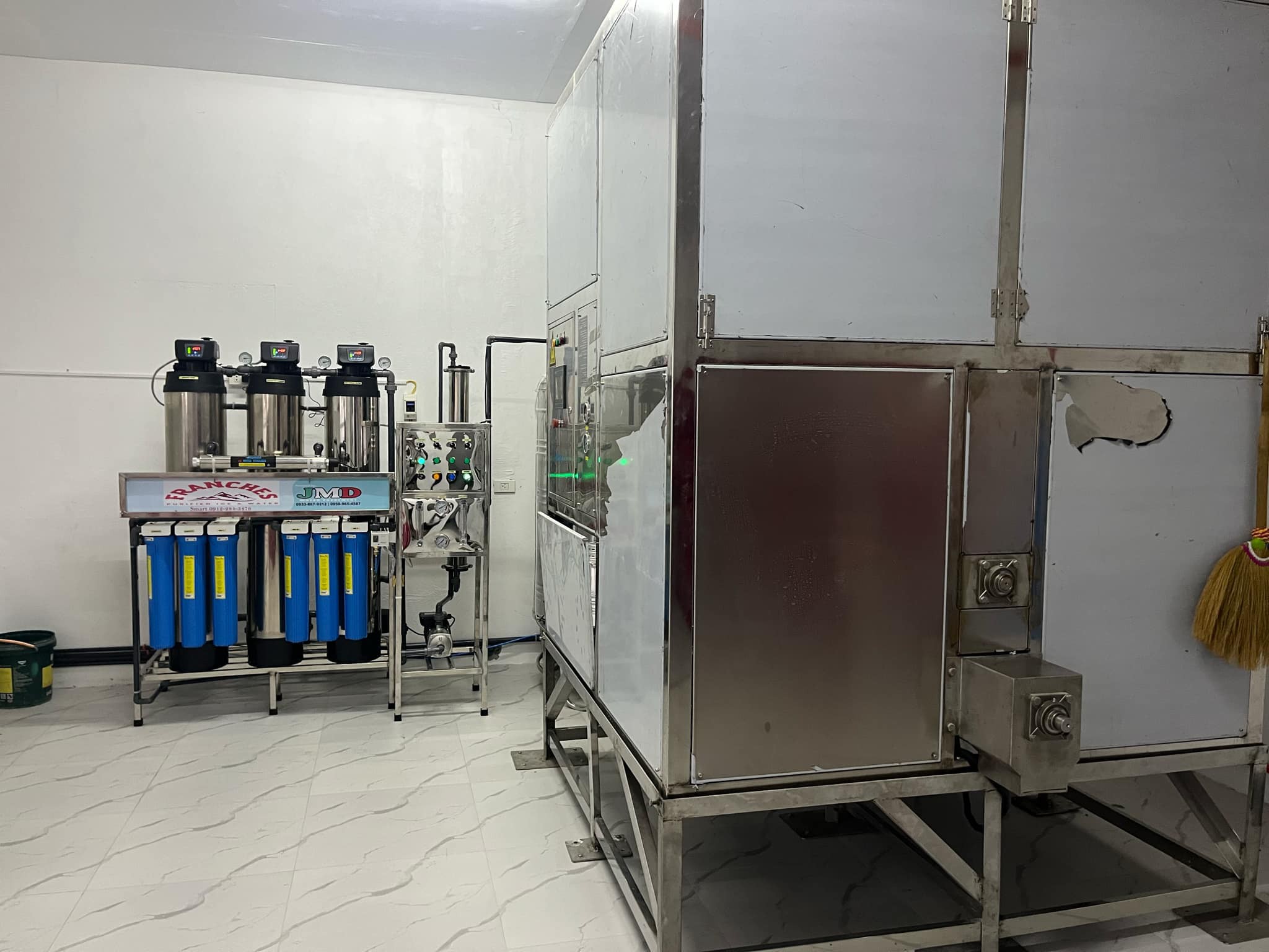 Instalación sistema de recarga de hielo y agua